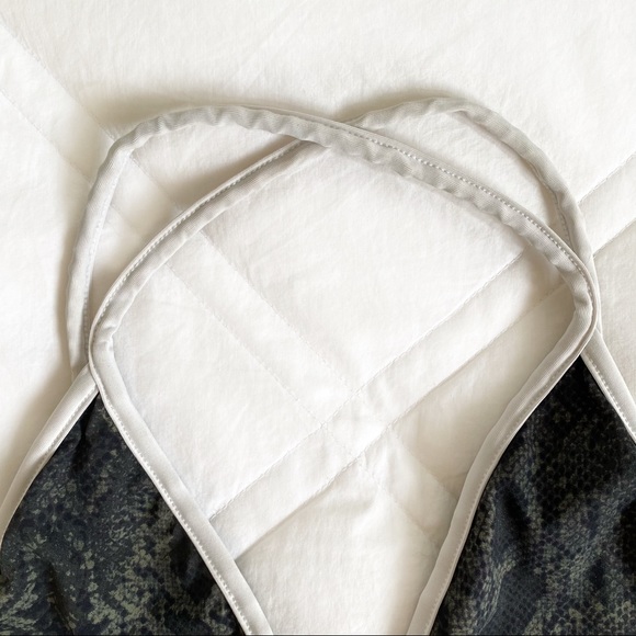 ❌SOLD❌Acacia Sage Python Ivy Full Piece - Picture 3 of 8